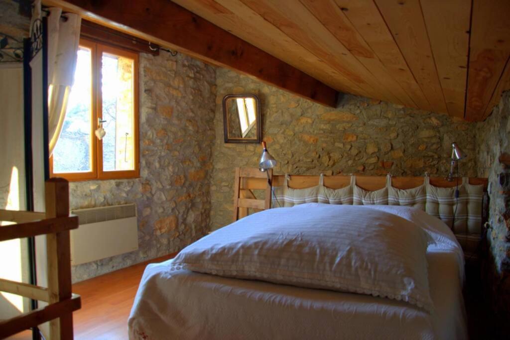 Gite La Remise, Maison Avec Jardin ลากราส ภายนอก รูปภาพ